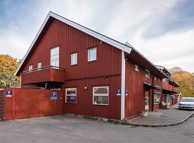 Man greps med hund och stege – misstänks ha brutit sig in på Hundstallet i Alingsås